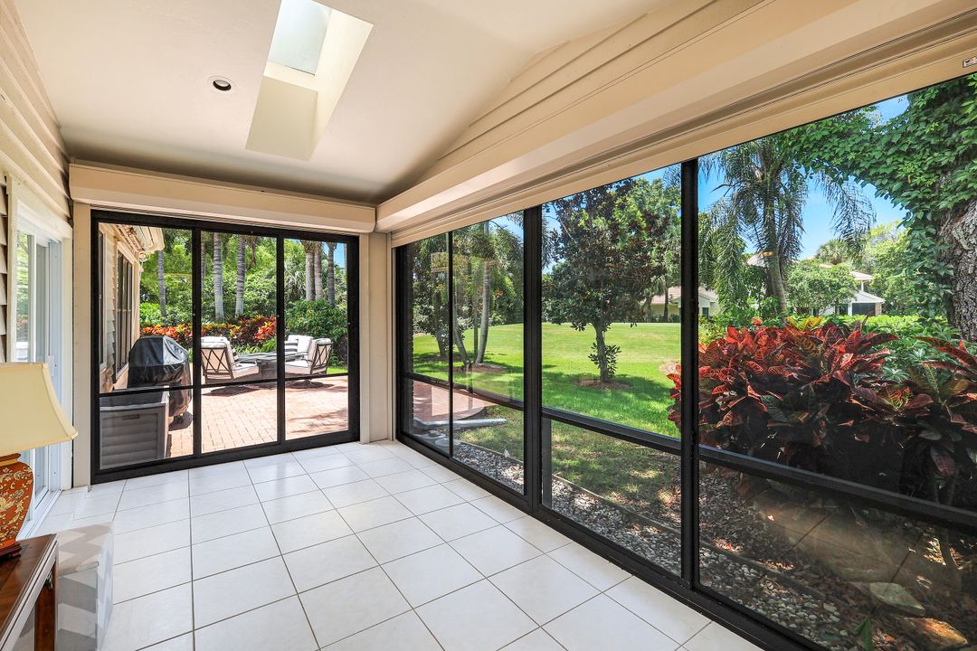 6619 Trident Way, Naples, FL 34108