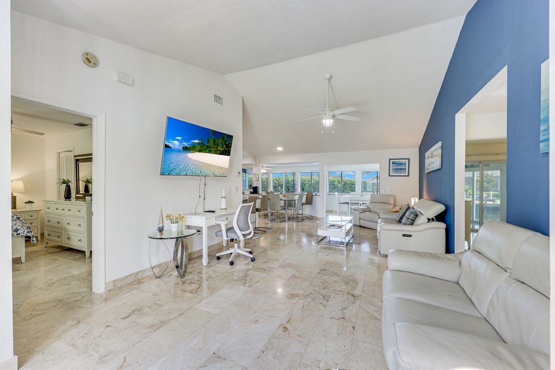 398 Wales Ct, Marco Island, FL 34145