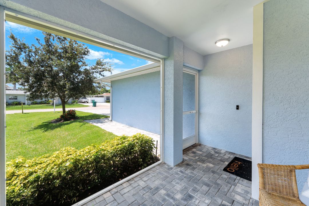 743 108th Ave N, Naples, FL 34108