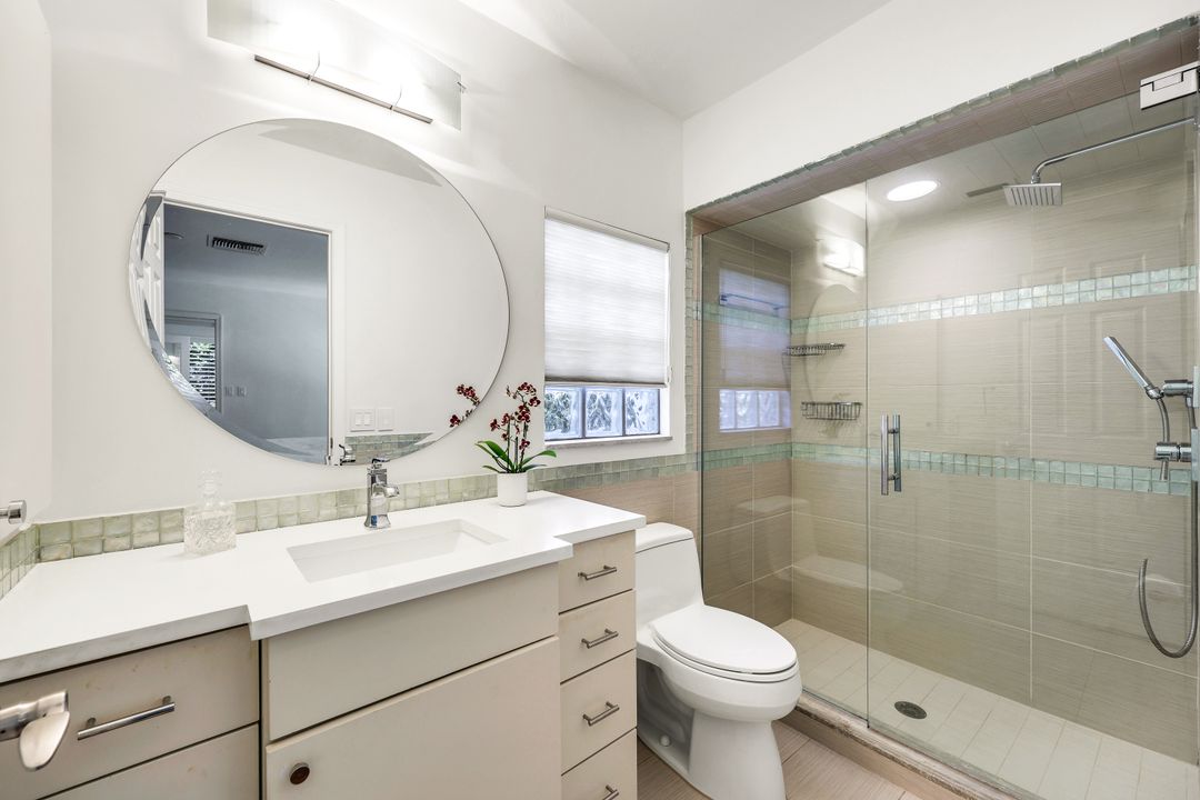 574 102nd Ave N, Naples, FL 34108