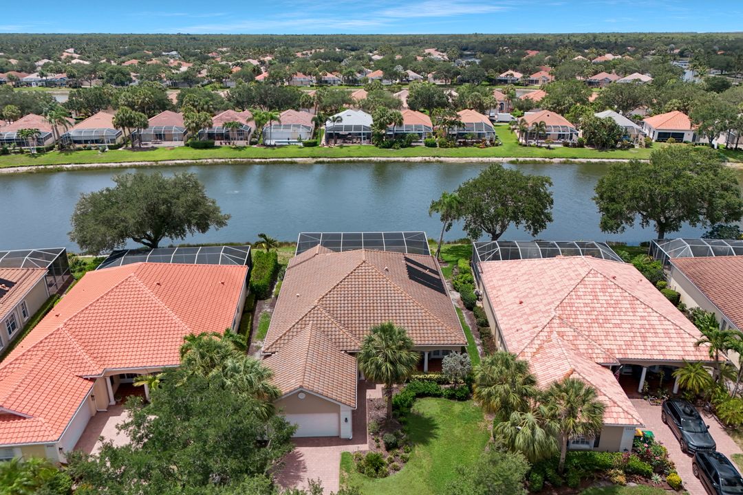 3964 Upolo Ln, Naples, FL 34119