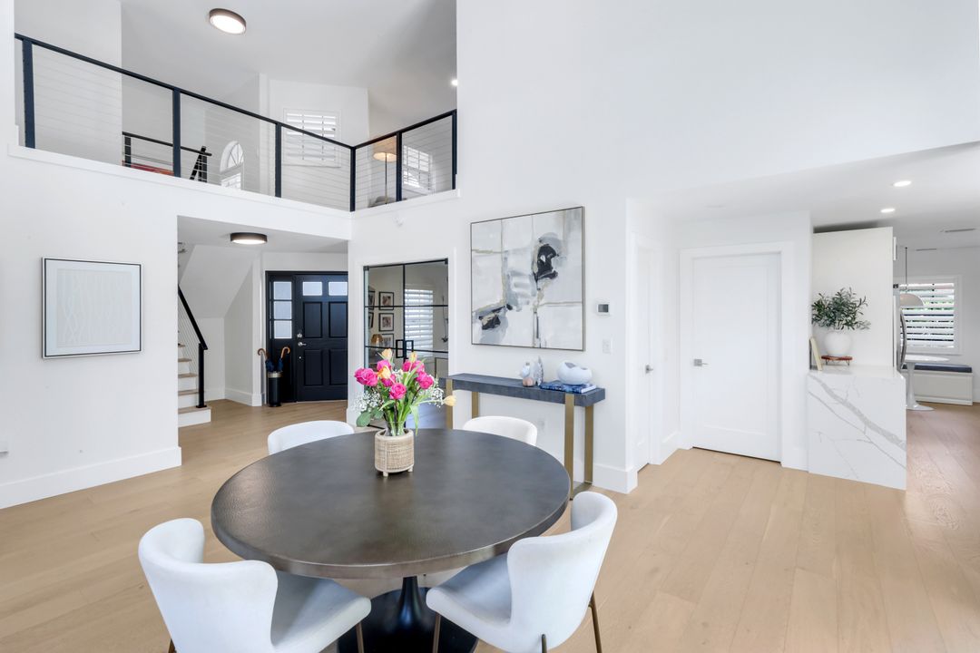 2128 Paget Cir, Naples, FL 34112