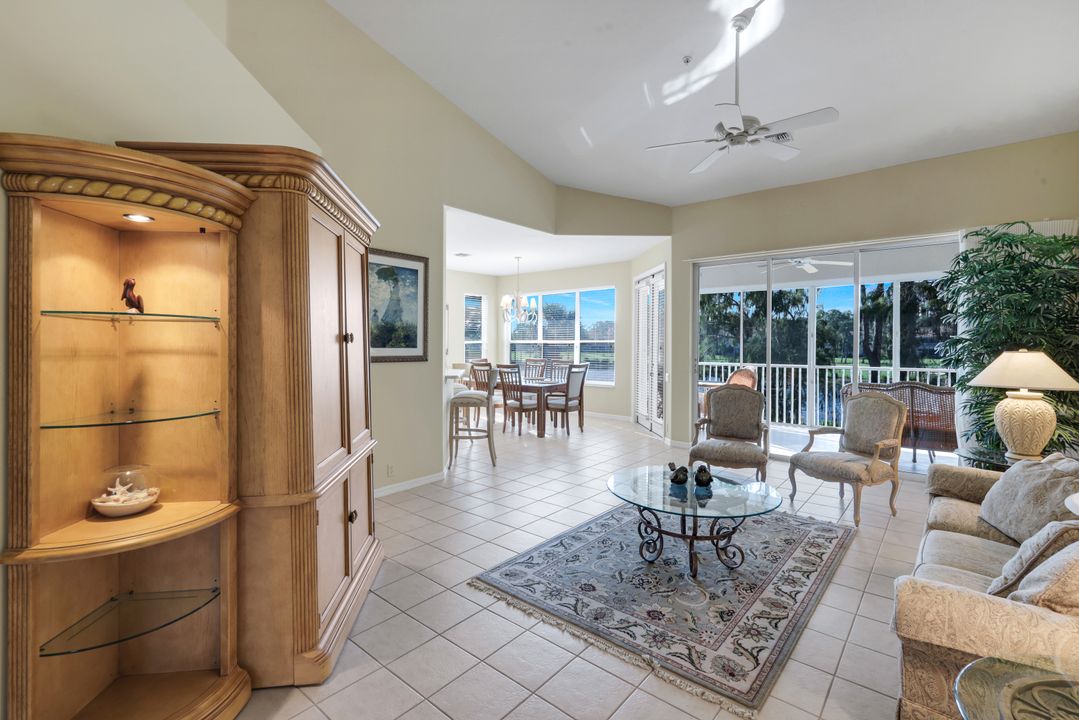 8470 Danbury Blvd #201, Naples, FL 34120