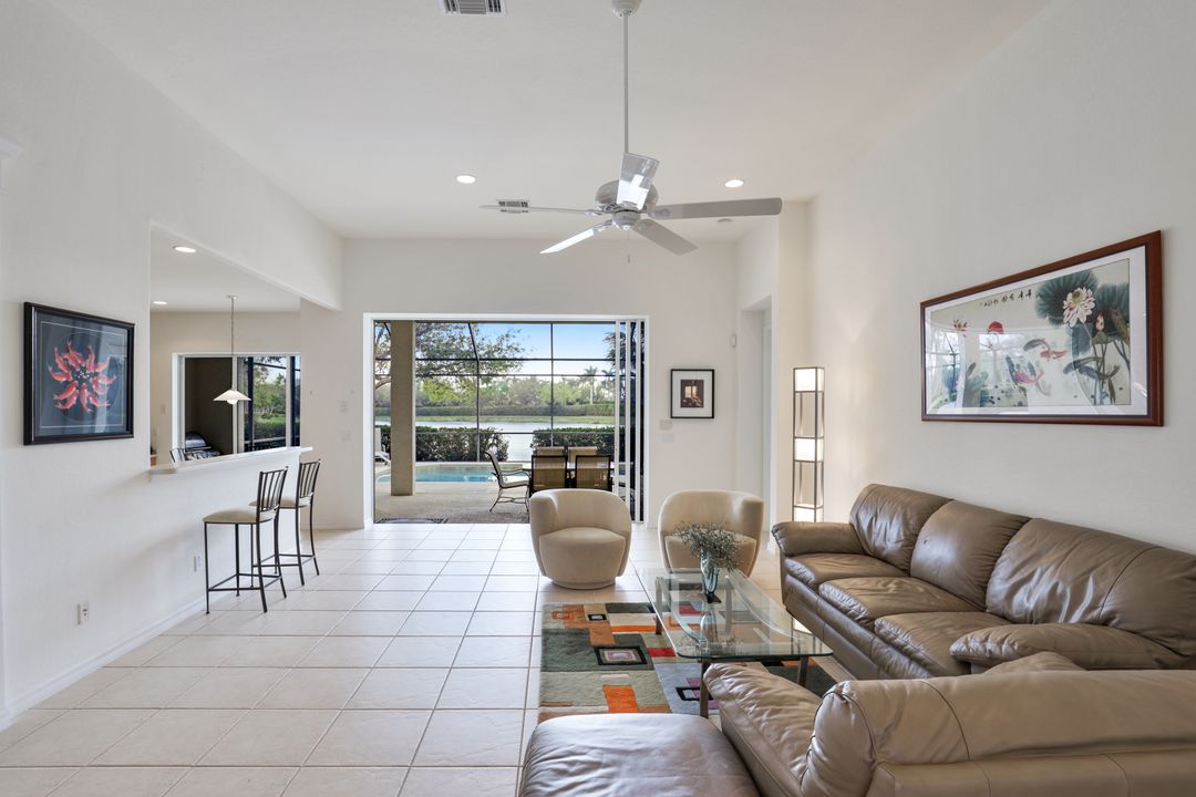 9956 St Moritz Dr, Miromar Lakes, FL 33913