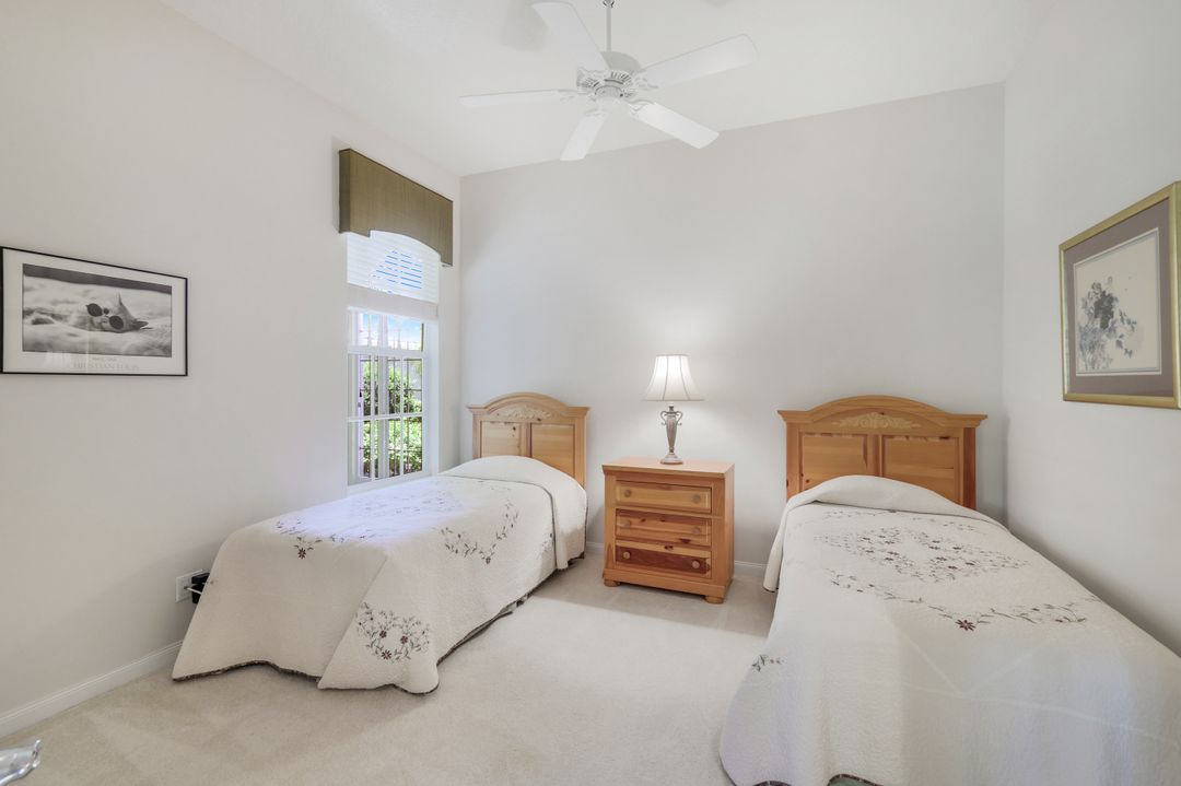 4479 Prescott Ln, Naples, FL 34119