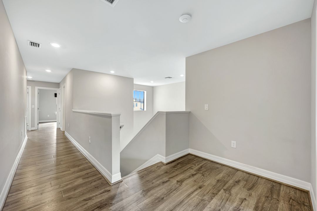 7265 Wilton Dr N, Naples, FL 34109