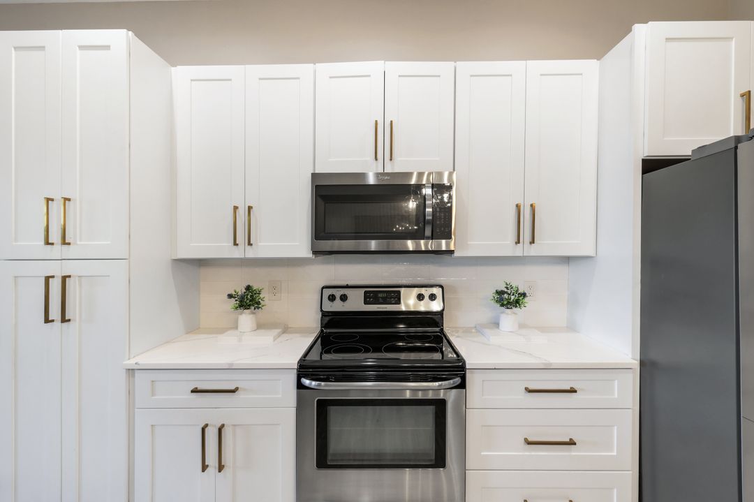 13034 Pennington Pl #202, Fort Myers, FL 33913