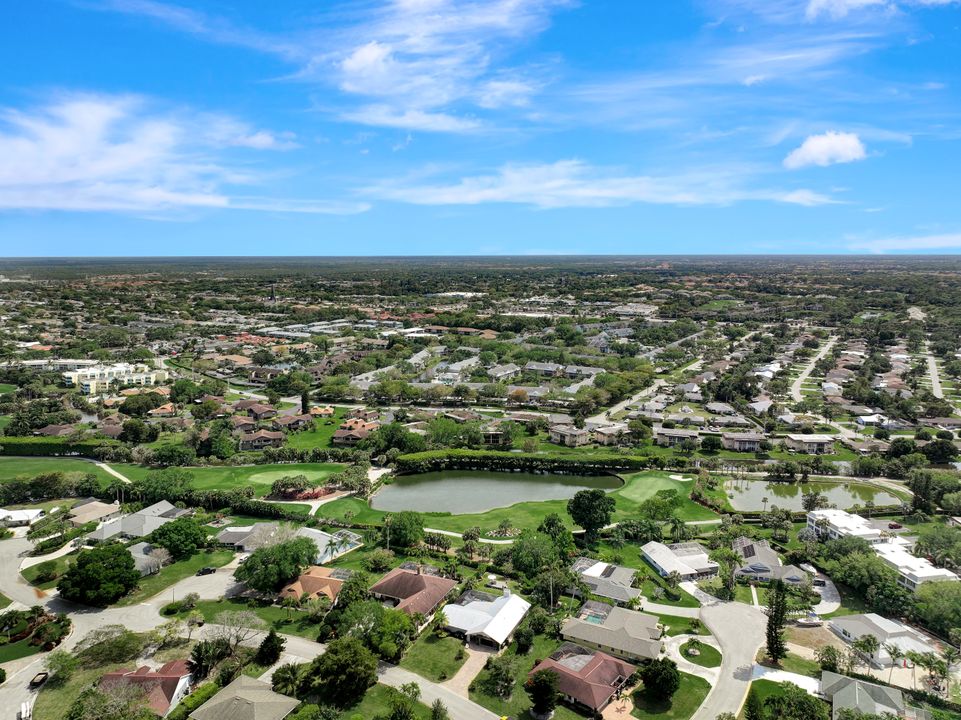 348 Country Club Ln, Naples, FL 34110