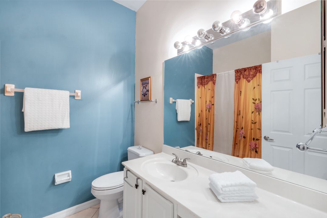 1814 Leamington Ln, Naples, FL 34109