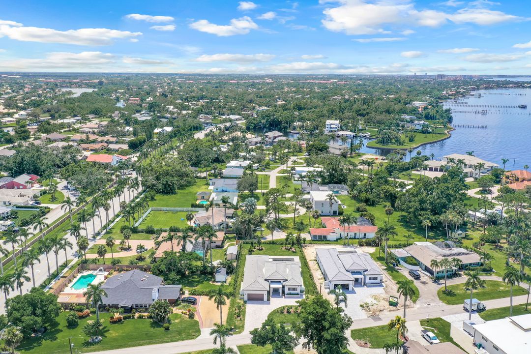 1332 Longwood Dr, Fort Myers, FL 33919