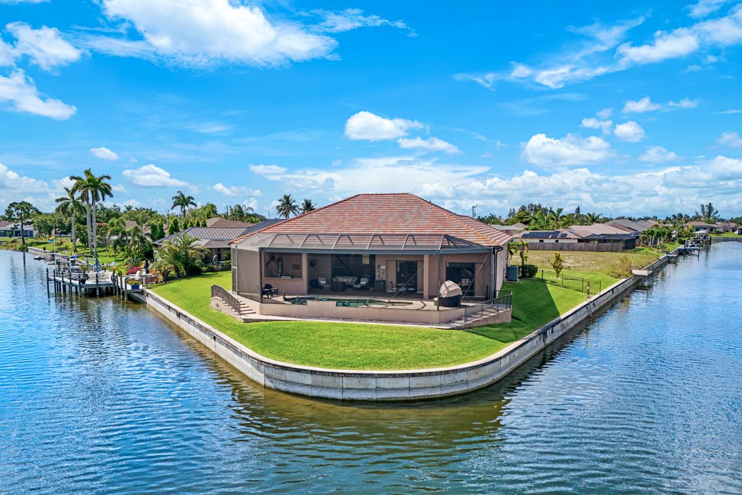 225 SW 12th Terrace, Cape Coral, FL 33991