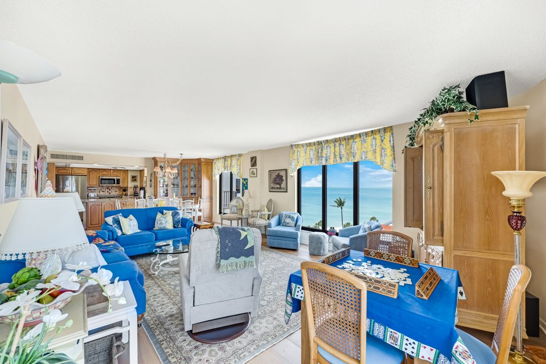3215 Gulf Shore Blvd N #611, Naples, FL 34103