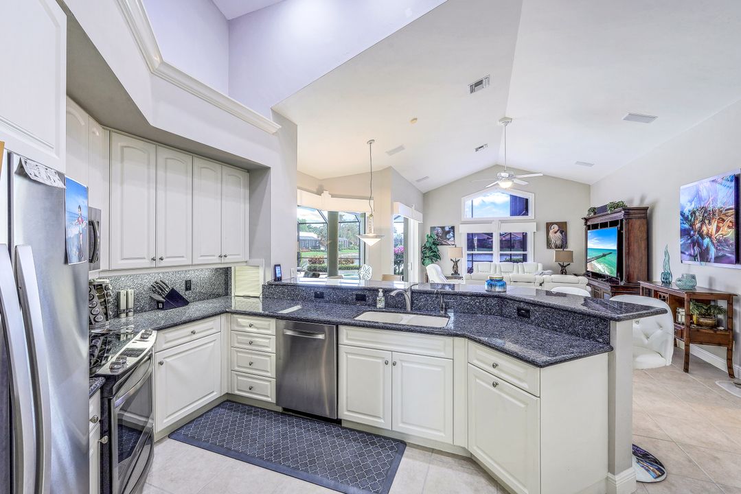 7092 Peach Blossom Ct, Naples, FL 34113