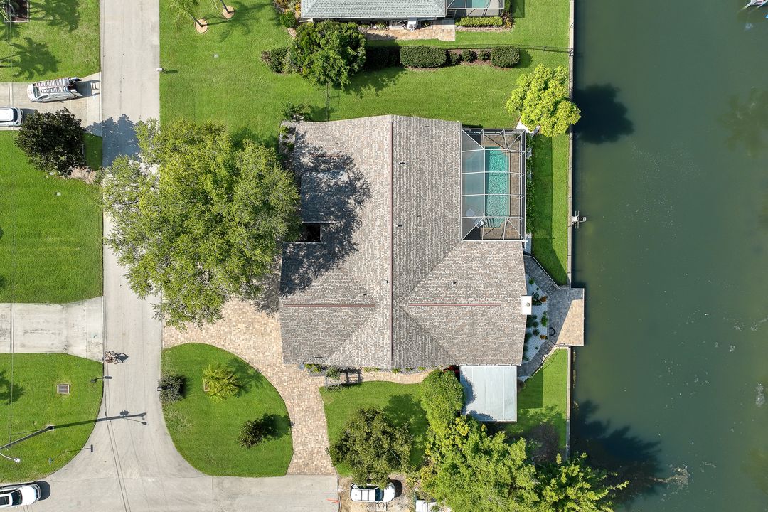 204 SE 20th Pl, Cape Coral, FL 33990