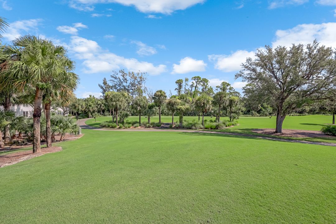 1320 Charleston Square Dr #101, Naples, FL 34110
