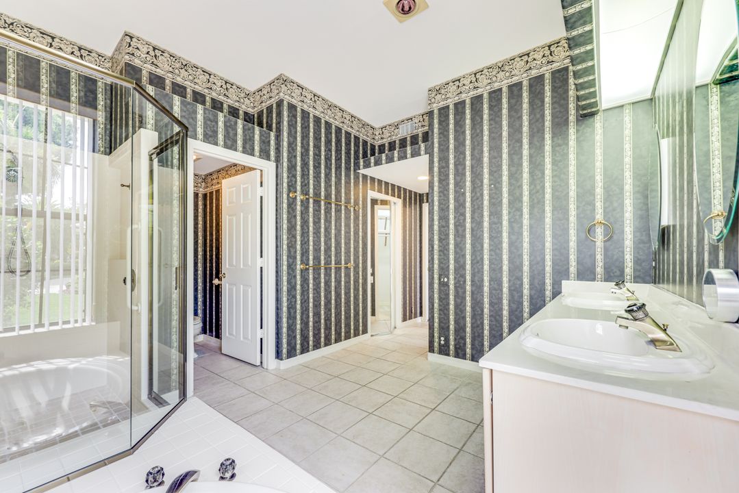 11726 Night Heron Dr, Naples, FL 34119