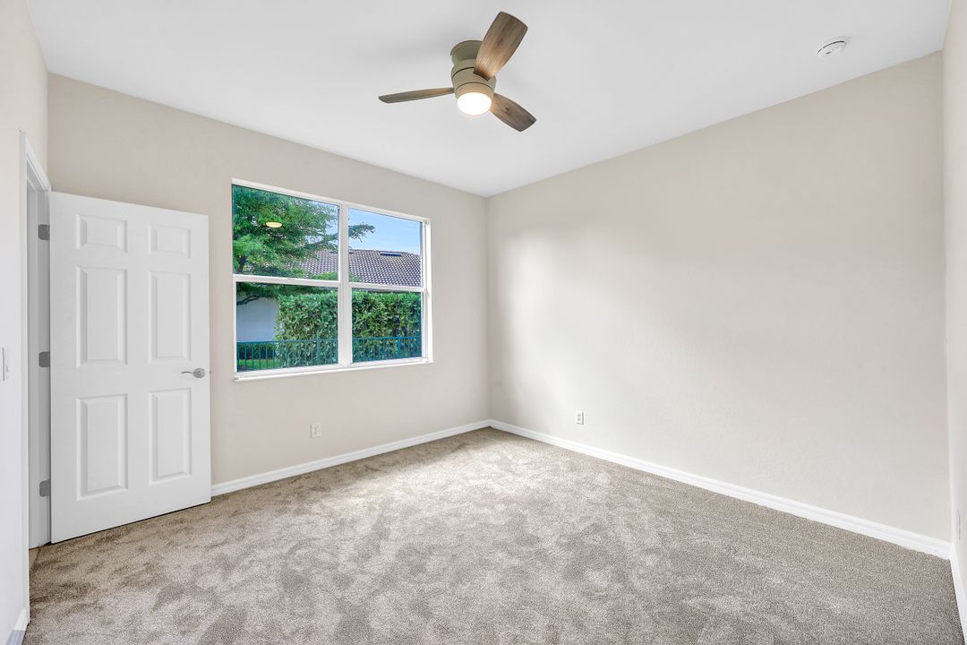 3967 Ruxton Rd, Naples, FL 34116