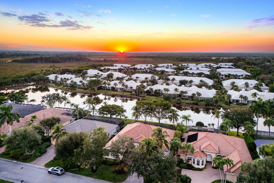 7633 Mulberry Ln, Naples, FL 34114