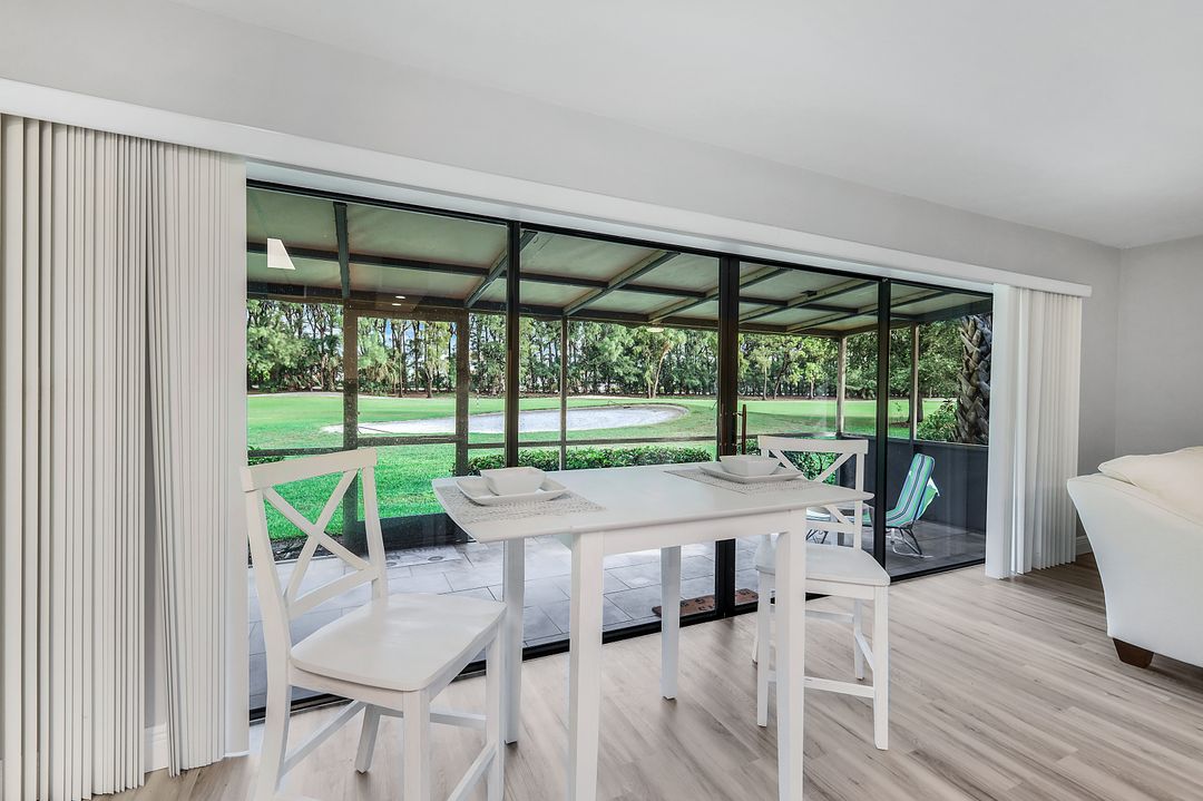 147 Forest Lakes Blvd #147, Naples, FL 34105