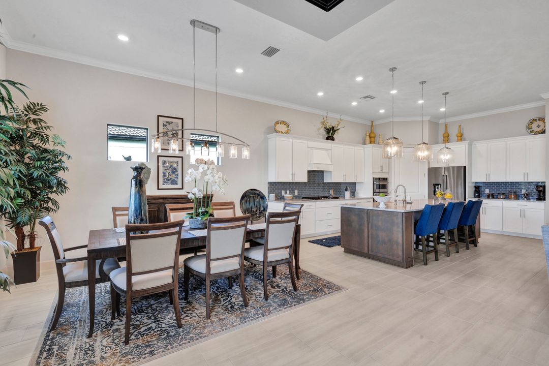 19184 Aqua Shore Dr, Fort Myers, FL 33913