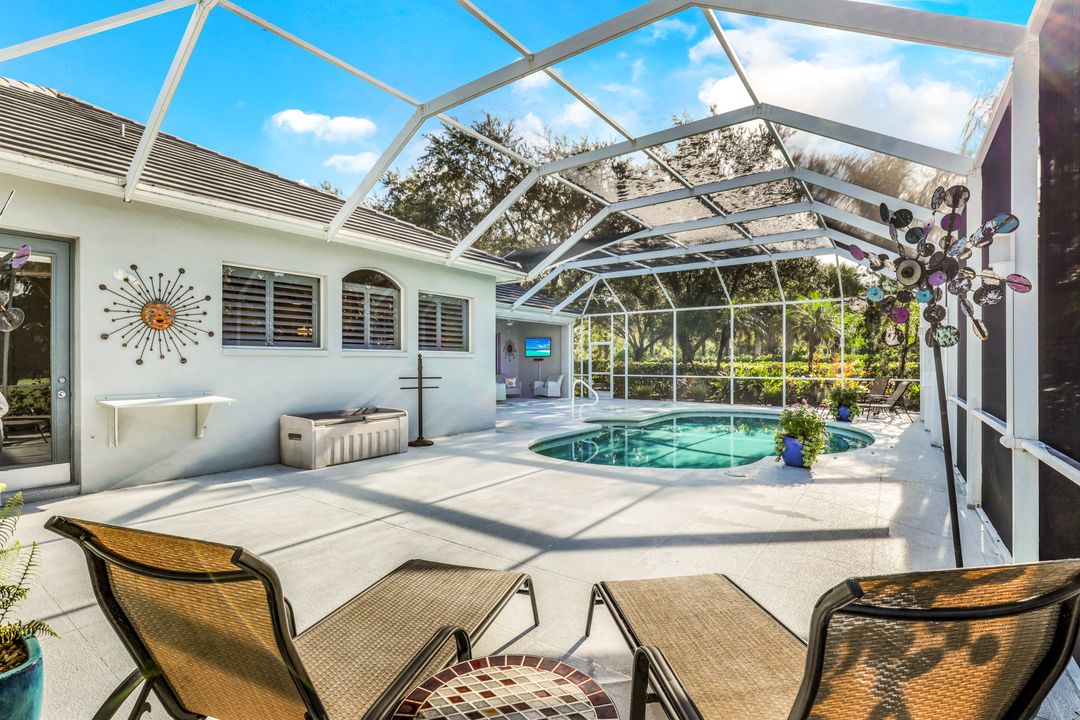 8392 Northhampton Ct, Naples, FL 34120