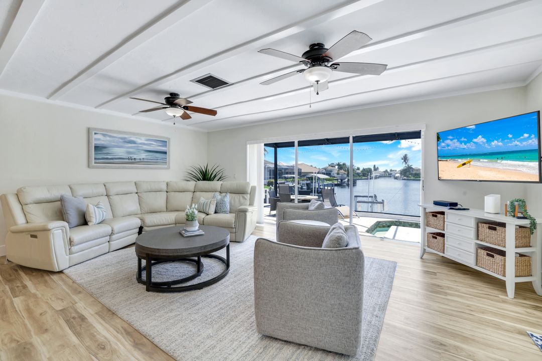 400 S Barfield Dr, Marco Island, FL 34145