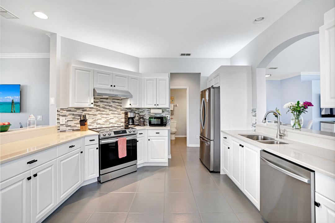 5967 Sand Wedge Ln #104, Naples, FL 34110