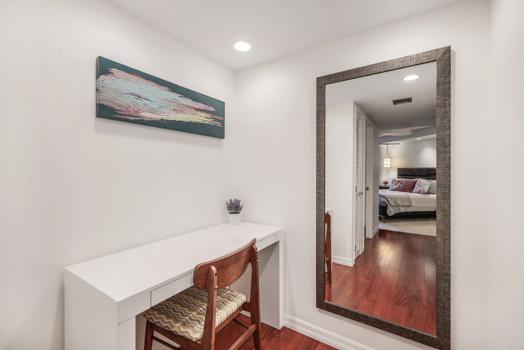 4041 Gulf Shore Blvd N #204, Naples, FL 34103