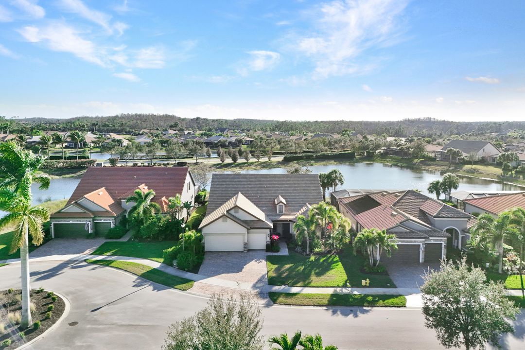 11807 Dixon Dr, Fort Myers, FL 33913