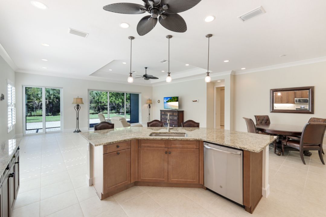 28564 Twain Dr, Bonita Springs, FL 34135