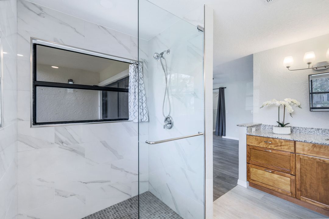 66 Emerald Woods Dr #H7, Naples, FL 34108