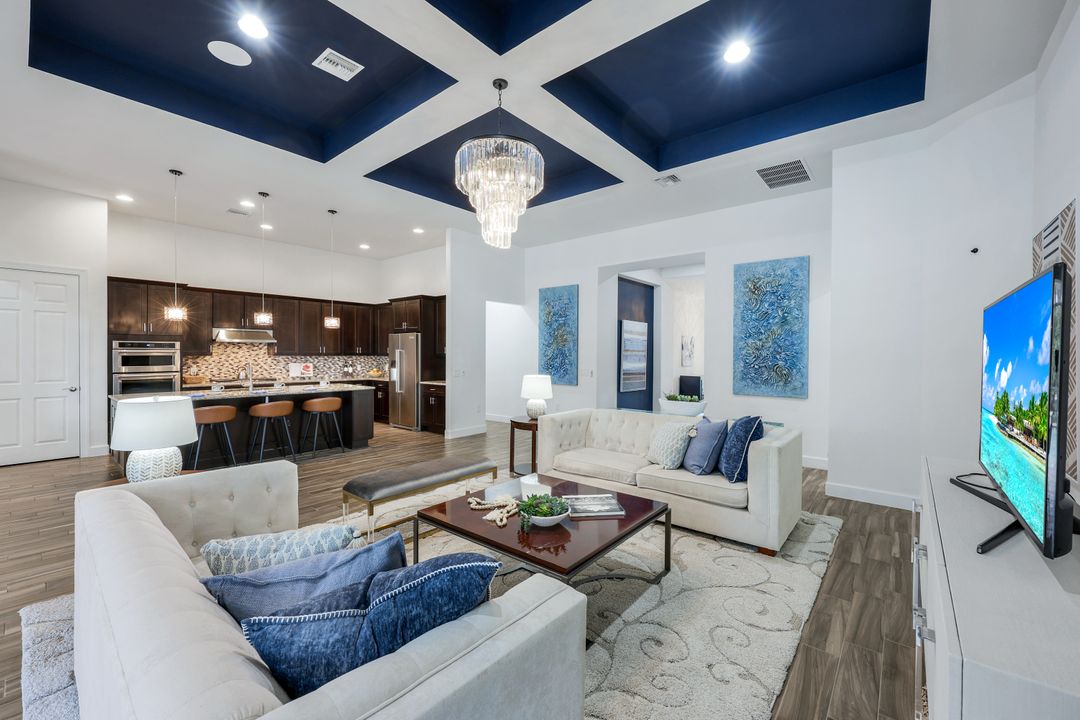 16273 Camden Lakes Cir, Naples, FL 34110