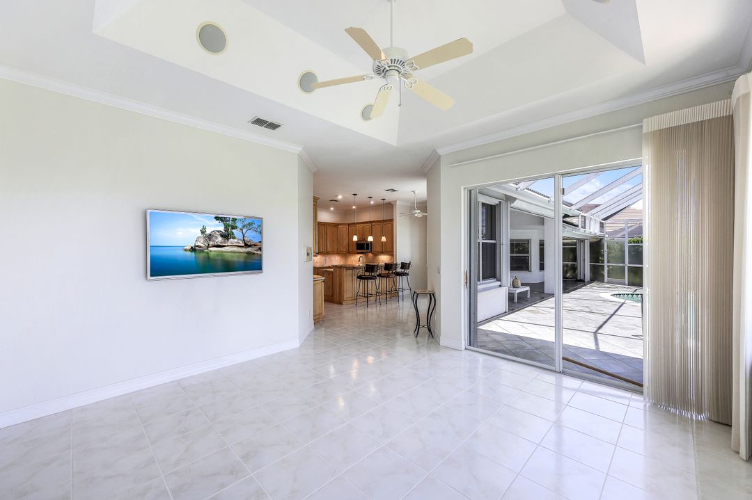 1940 Timberline Dr, Naples, FL 34109