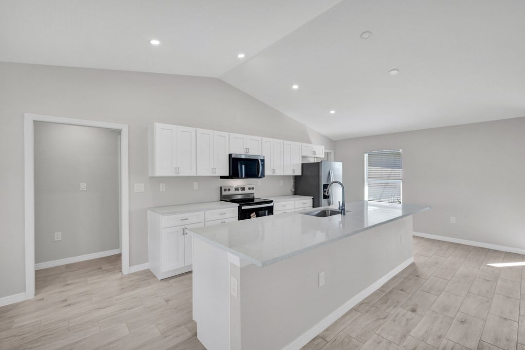 1216 El Dorado Blvd N, Cape Coral, FL 33993