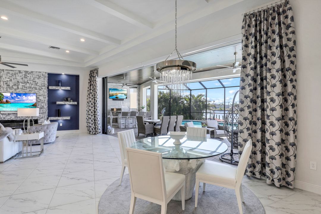 3518 Oasis Blvd, Cape Coral, FL 33914