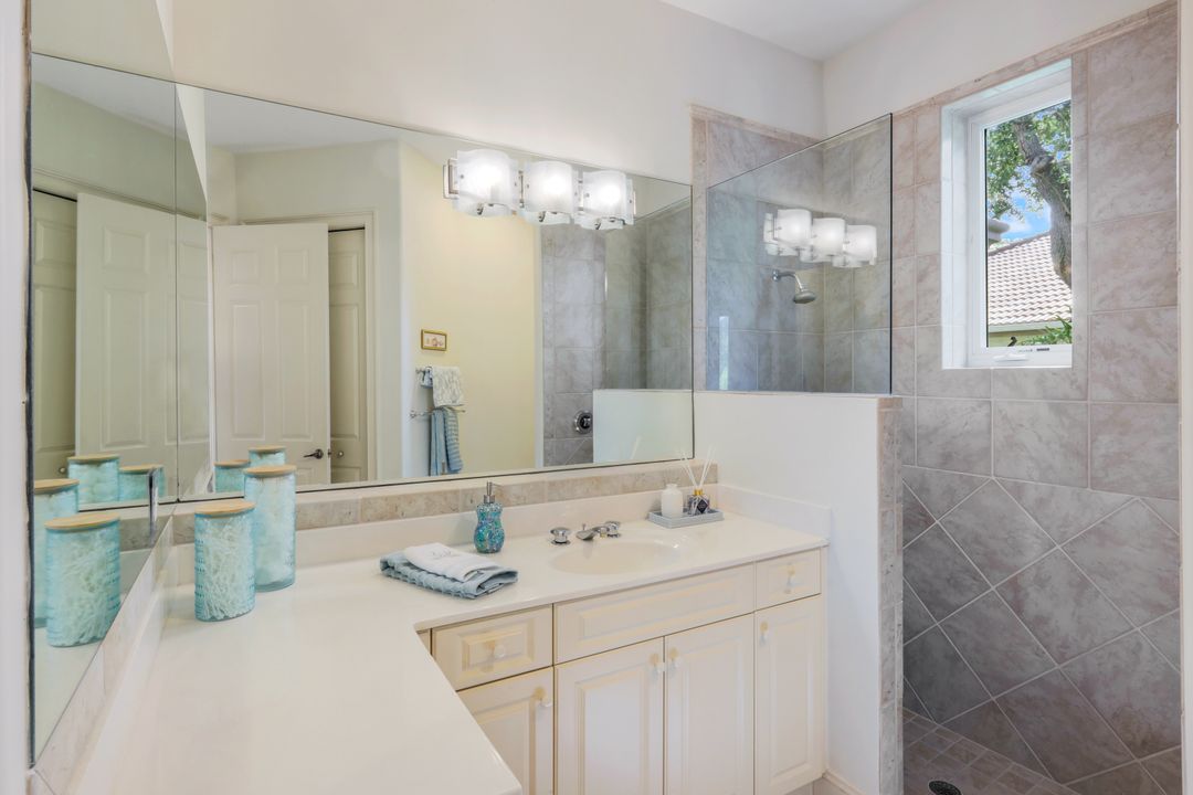 23092 Shady Knoll Dr, Bonita Springs, FL 34135
