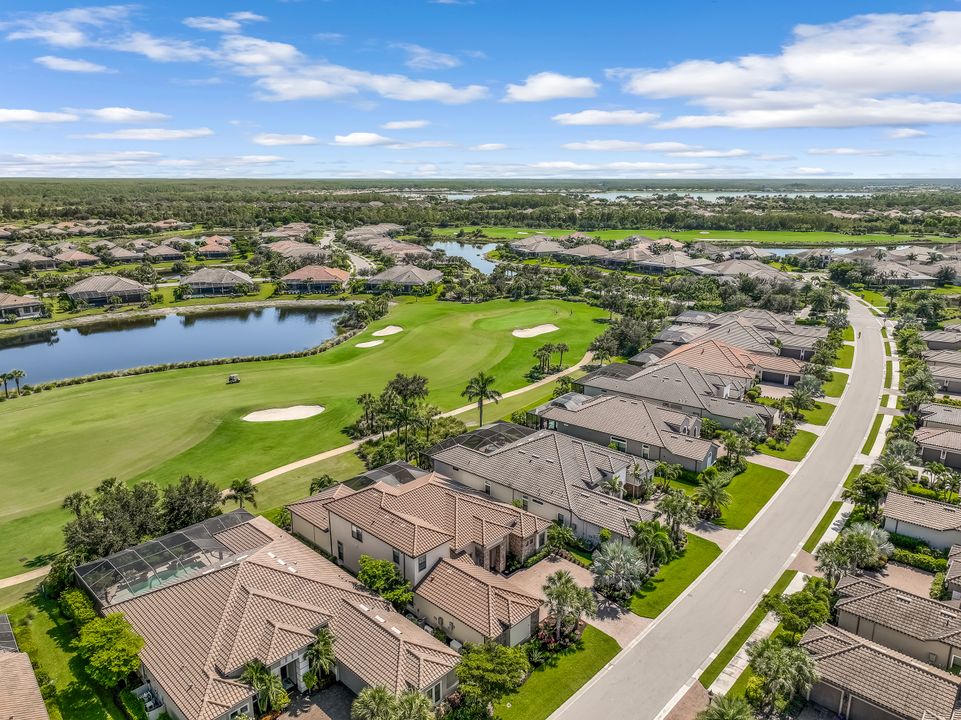 9071 Sorreno Ct, Naples, FL 34119