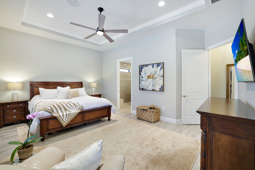 7597 Blackberry Dr, Naples, FL 34114