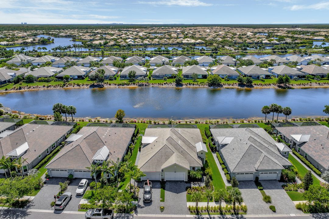 5666 Elbow Ave, Naples, FL 34113
