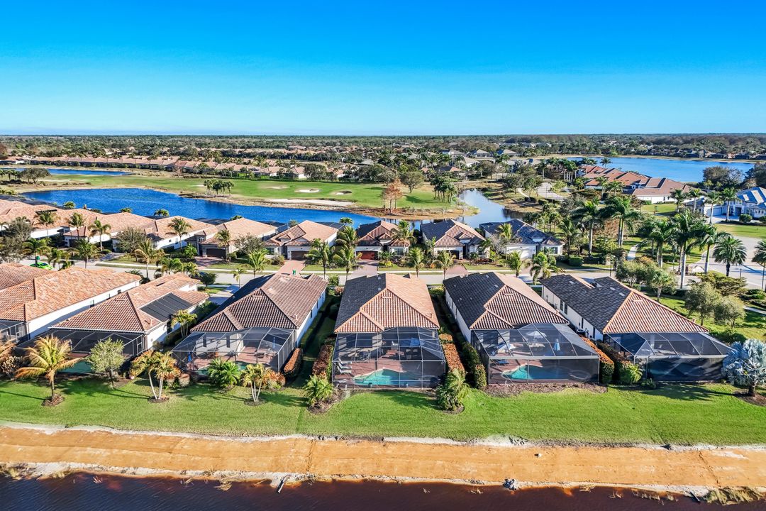 12639 Kinross Ln, Naples, FL 34120