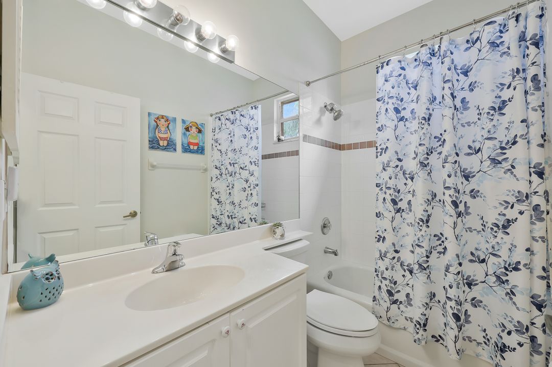 7416 Berkshire Pines Dr, Naples, FL 34104