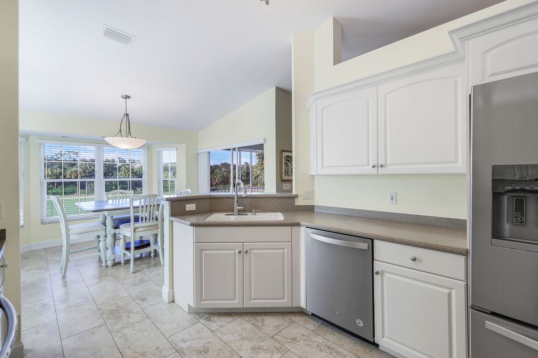 6085 Pinnacle Ln #1203, Naples, FL 34110