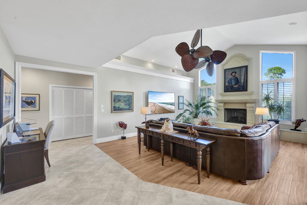 4801 Pond Apple Dr S, Naples, FL 34119
