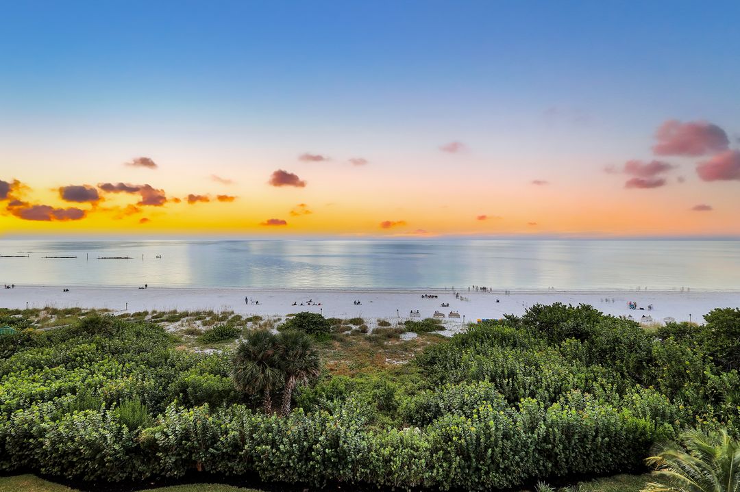 930 Cape Marco Dr #506, Marco Island, FL 34145