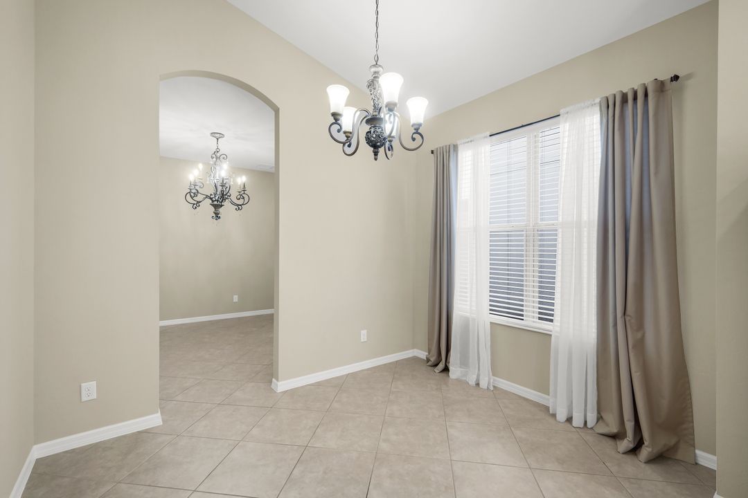 2730 Brightside Ct, Cape Coral, FL 33991