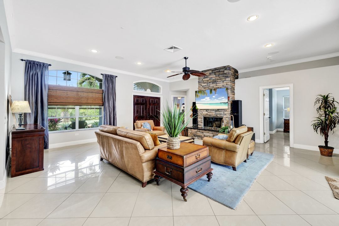 10070 Strike Ln, Bonita Springs, FL 34135