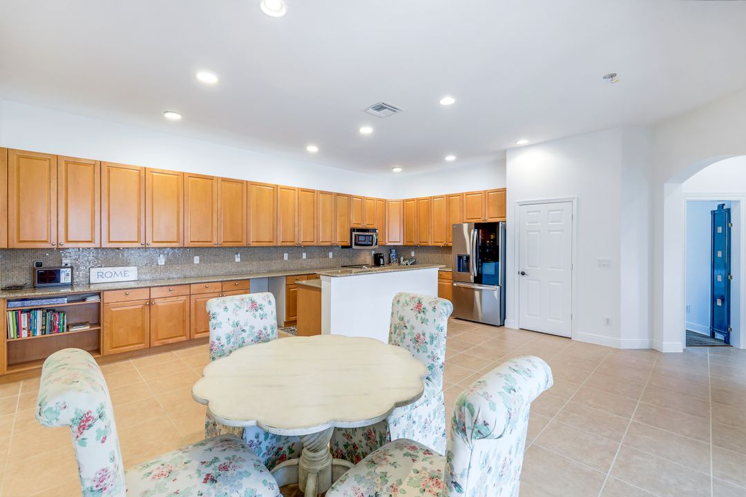 5593 Kensington Loop, Fort Myers, FL 33912