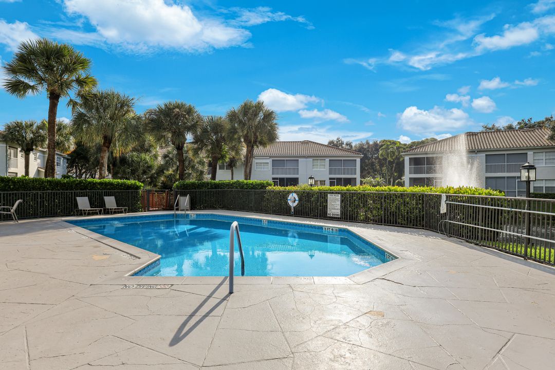 6825 Satinleaf Rd S #101, Naples, FL 34109