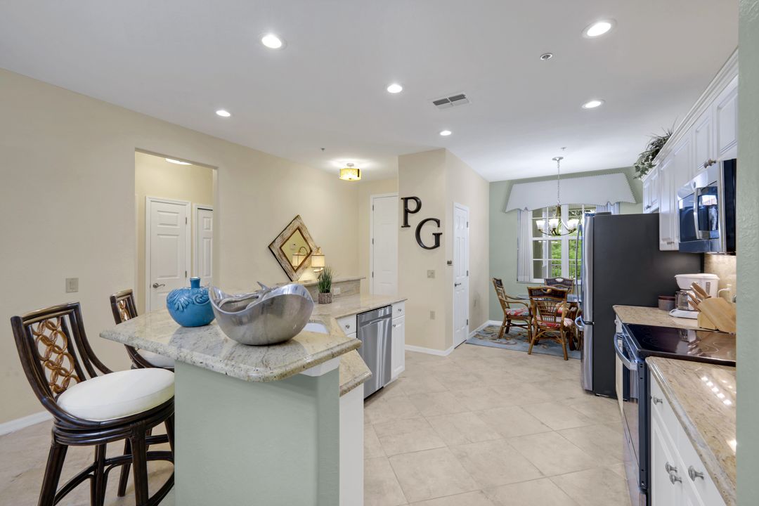 4864 Hampshire Ct #203, Naples, FL 34112