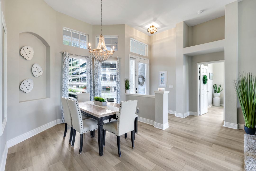 196 Skipping Stone Ln, Naples, FL 34119